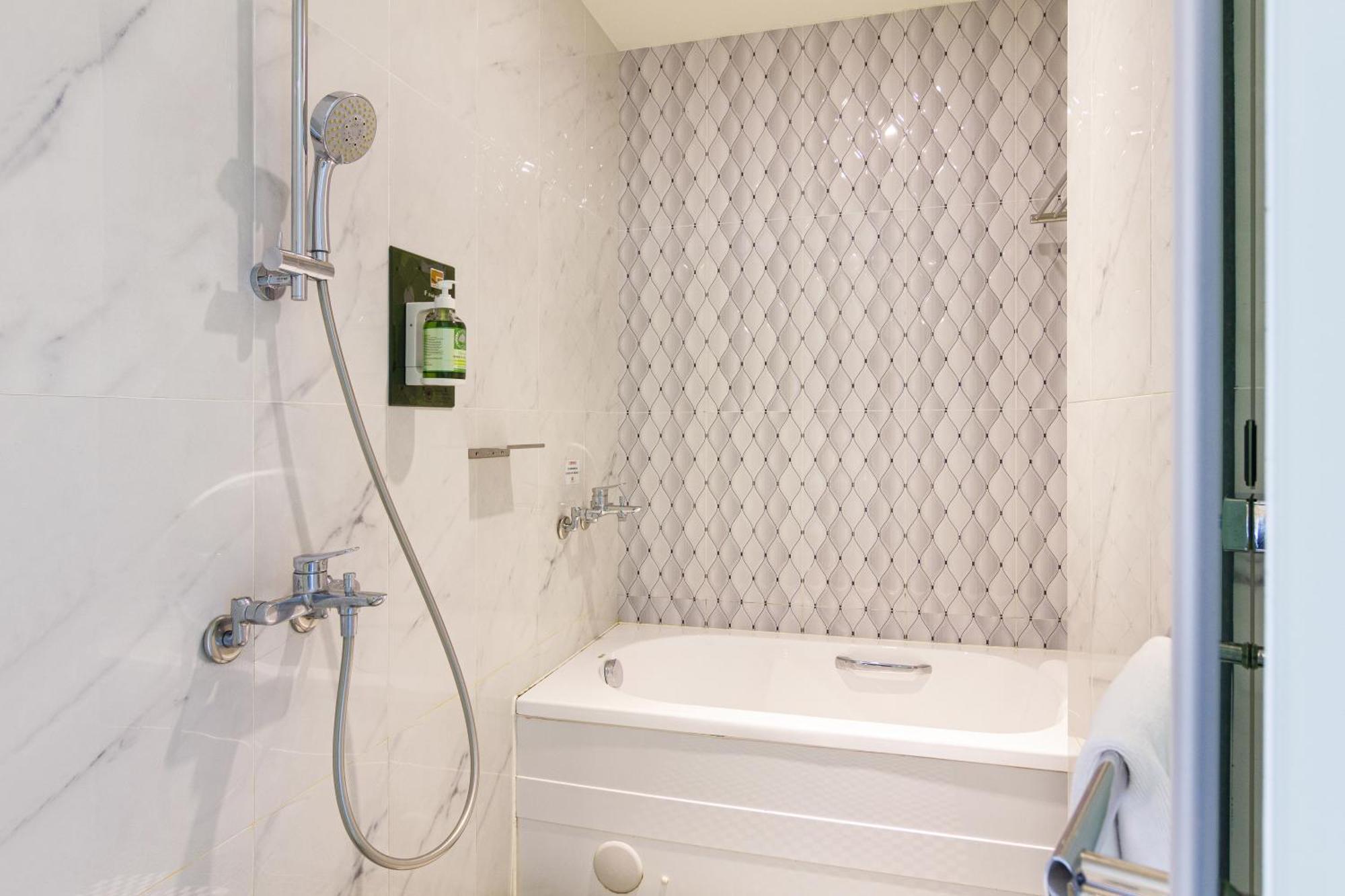 Check Inn New Taipei Luzhou Luaran gambar